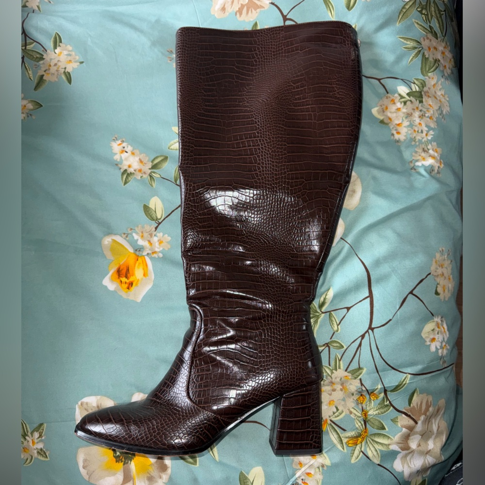 Eloquii Wide Calf Brown Croc-Embossed Heeled Boots